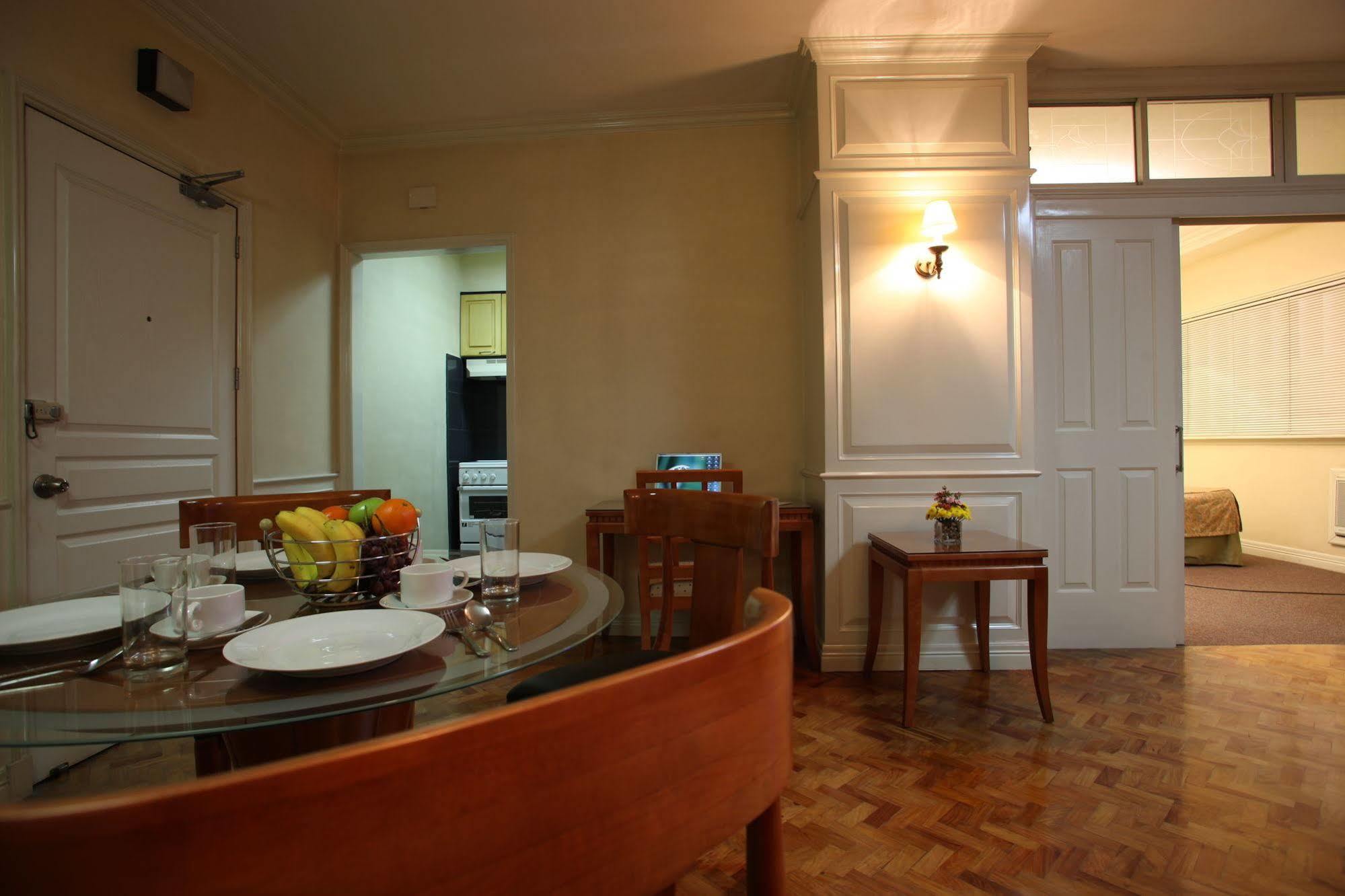מנילה Sunny Bay Suites מראה חיצוני תמונה