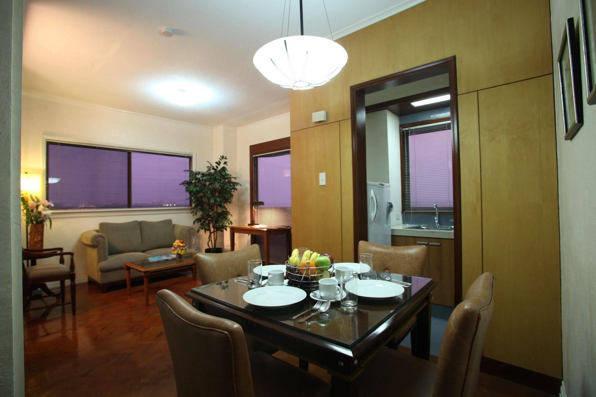 מנילה Sunny Bay Suites מראה חיצוני תמונה
