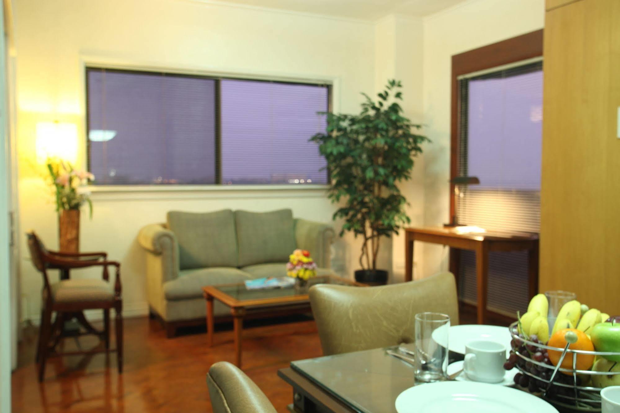 מנילה Sunny Bay Suites מראה חיצוני תמונה