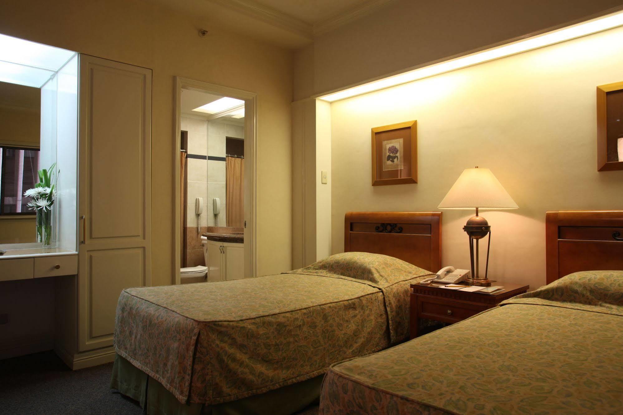 מנילה Sunny Bay Suites מראה חיצוני תמונה
