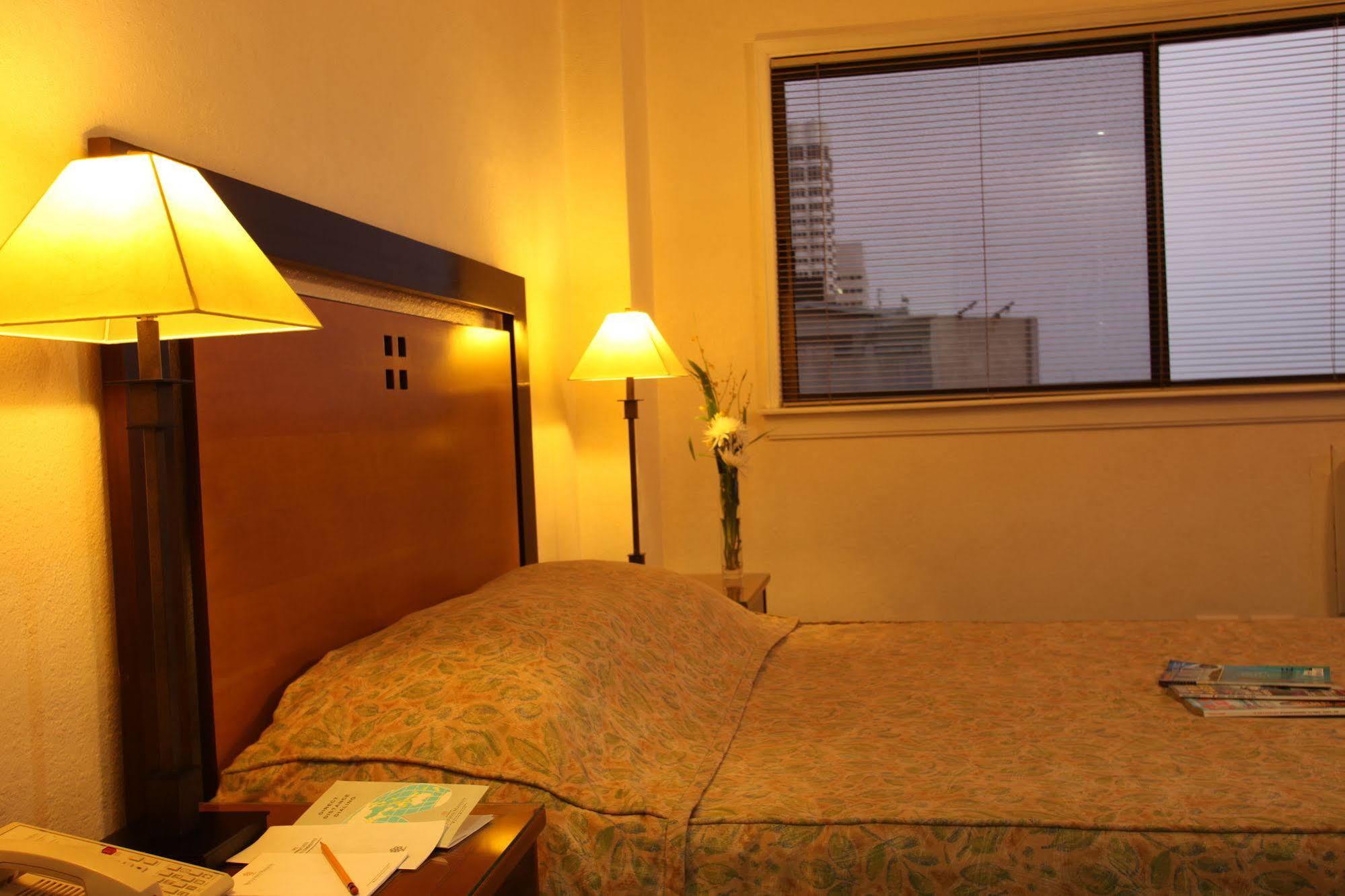 מנילה Sunny Bay Suites מראה חיצוני תמונה