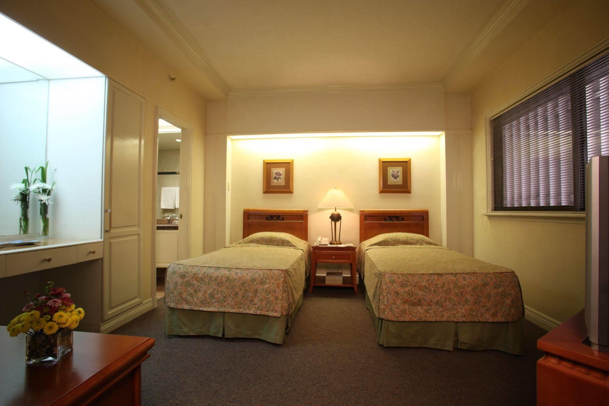 מנילה Sunny Bay Suites מראה חיצוני תמונה