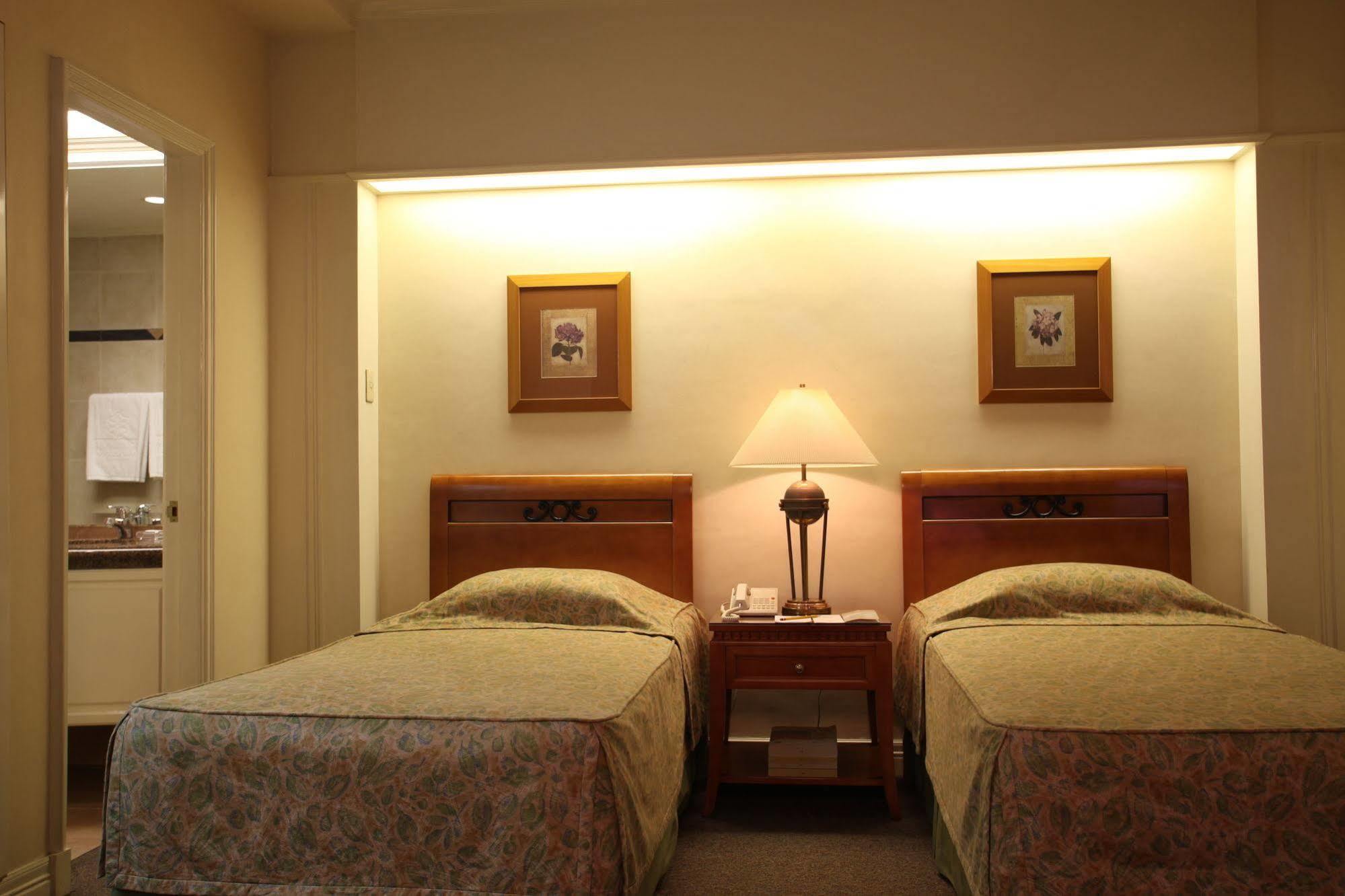 מנילה Sunny Bay Suites מראה חיצוני תמונה